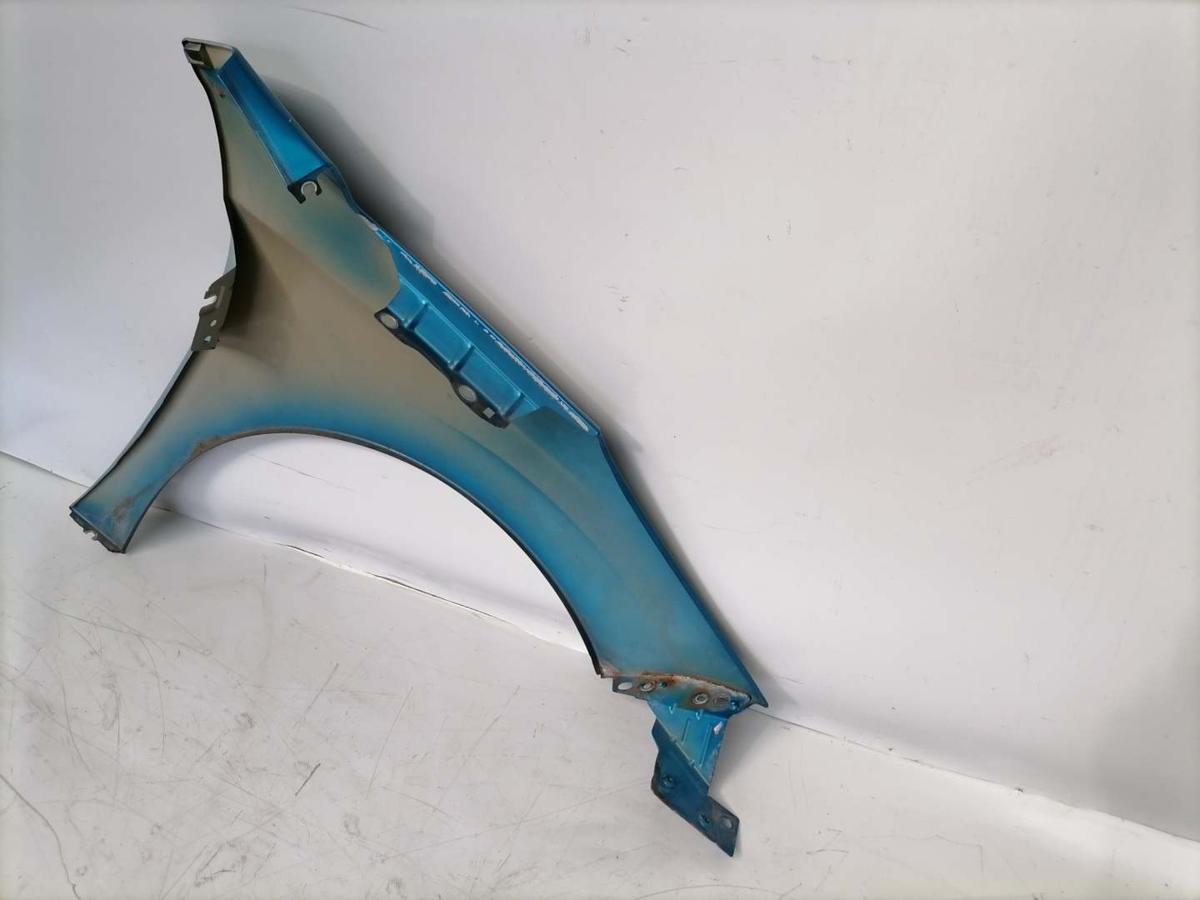 Peugeot 207 original Kotfl&uuml;gel vorn links KMU Blaumetallic Bj.2008